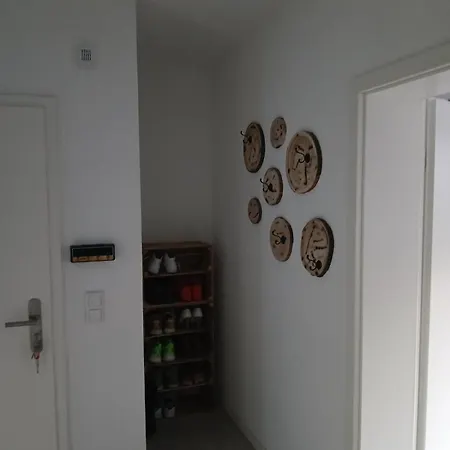 In - Eickel Refurbished With A Kitchen Daire *